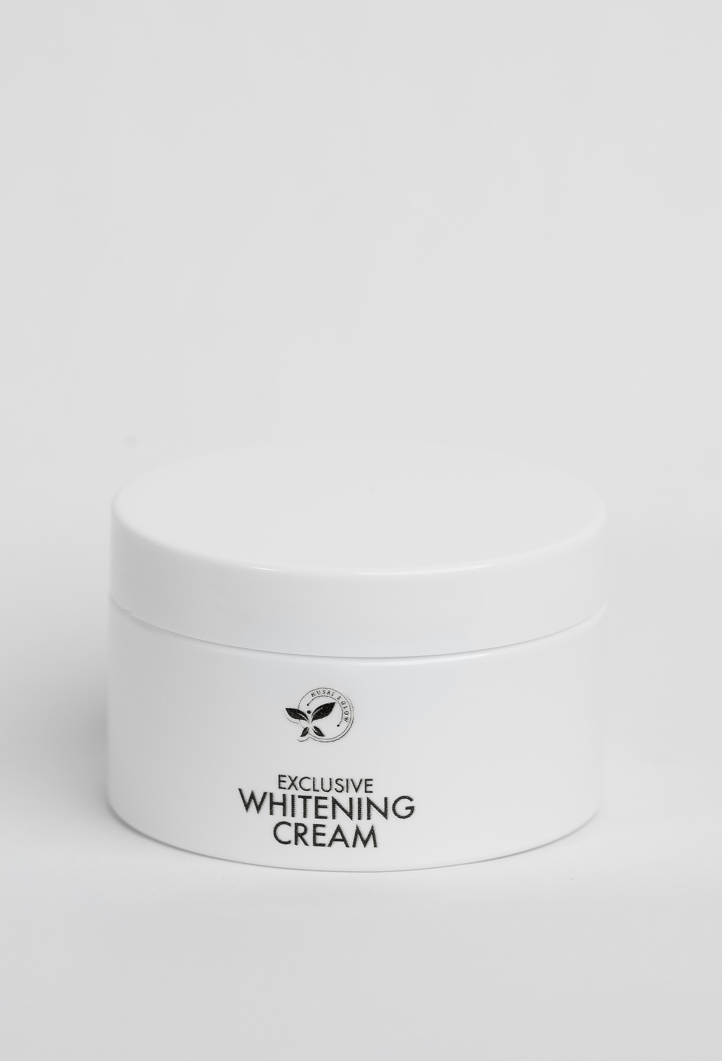Exclusive whitening body cream